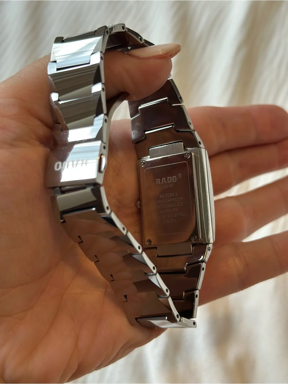 Authentic RADO Jubilé Diamond Watch – Excellent Condition - Picture 7 of 15